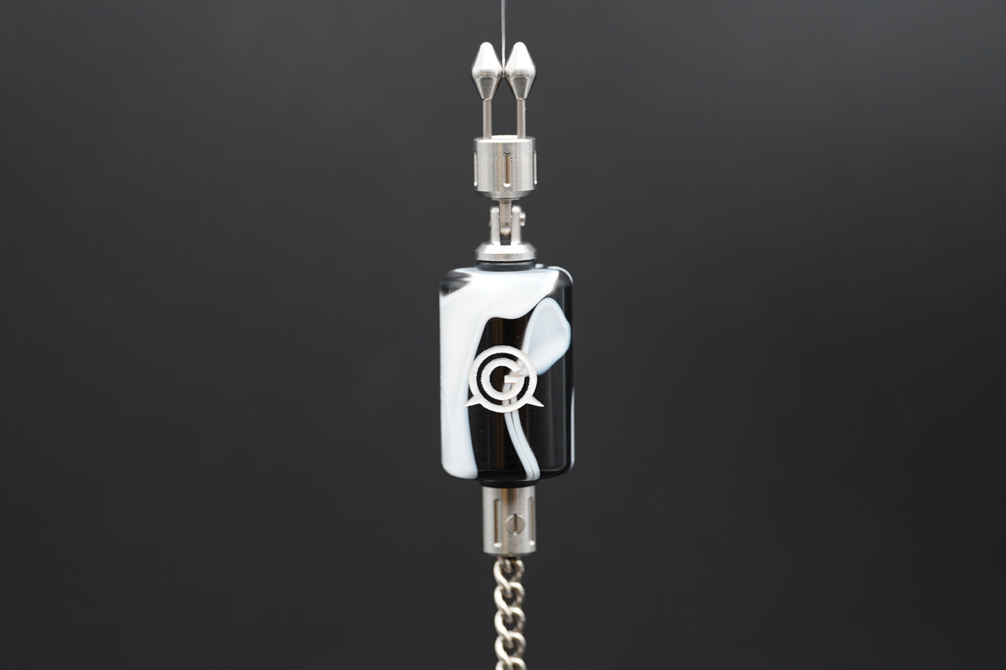 Marble | Black & pearly white | White logo | 10 gram