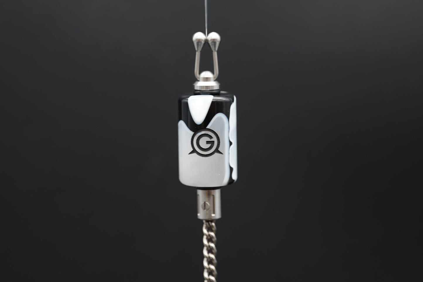 Marble | Black & pearly white | Black logo | 10 gram
